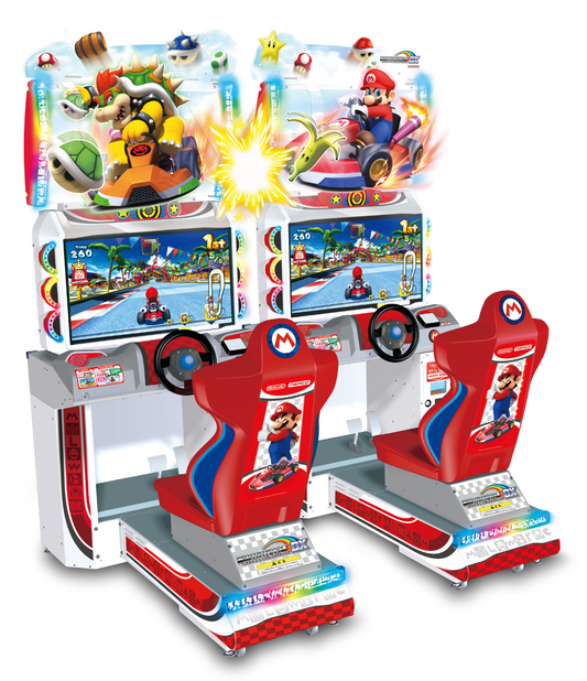 Les bornes d'arcade de Mario Kart Arcade GP DX, deux postes reliés pour jouer en équipe
